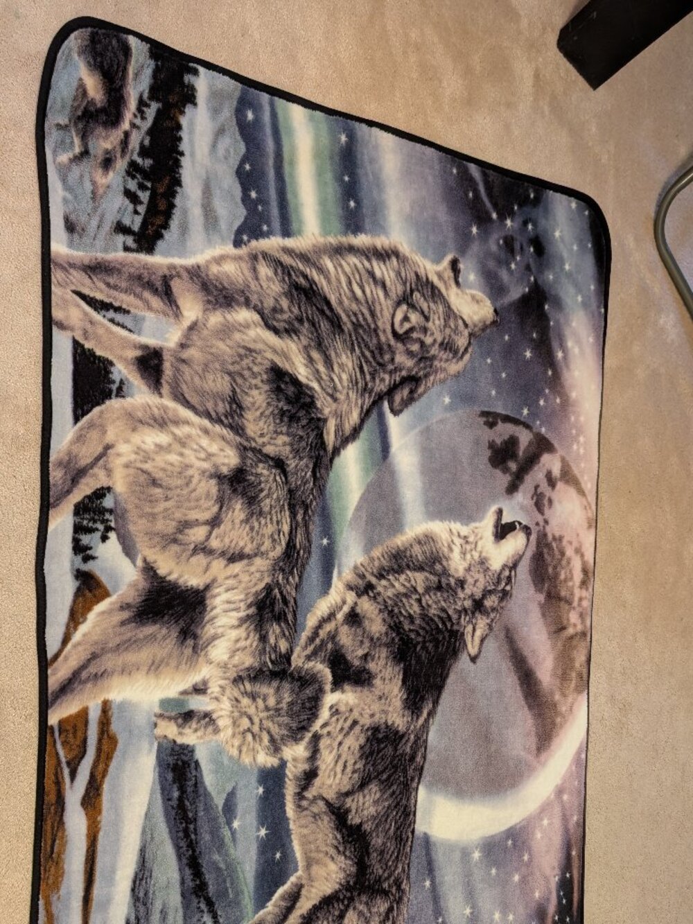 Vintage Howling Wolf Moon Northwest Company Fleece Blanket